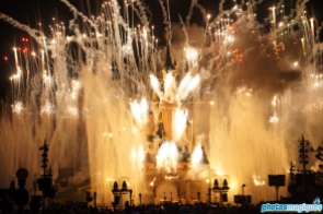Disney Dreams! lights up the night