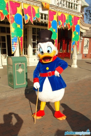 Carnival Fever: Scrooge McDuck