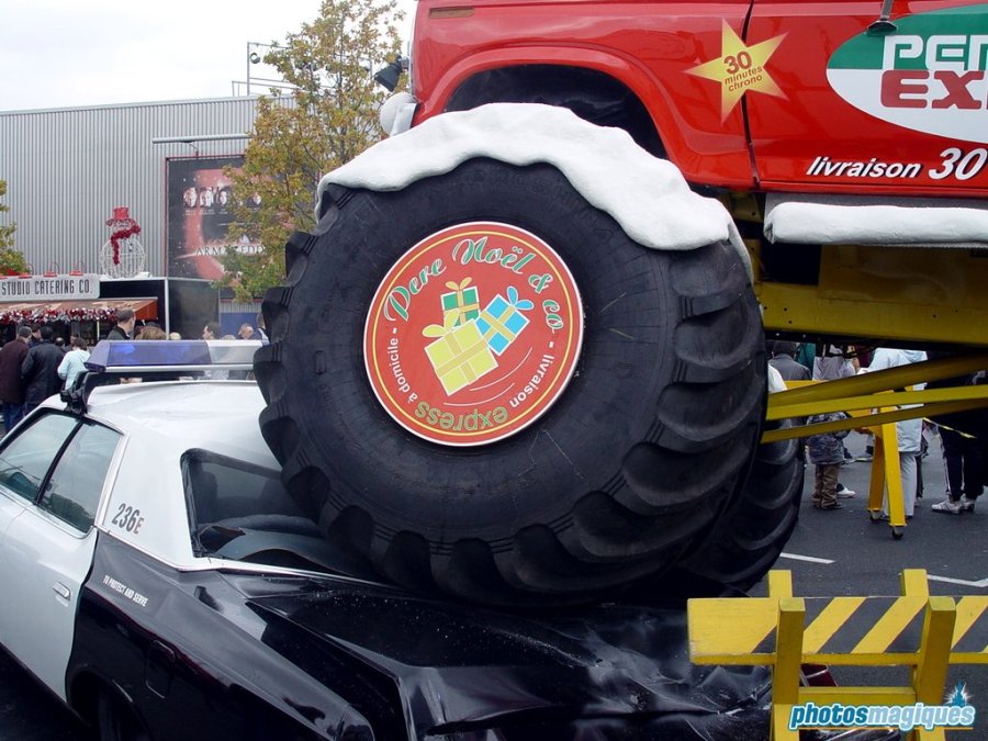 Santa's Monster Truck (2004)